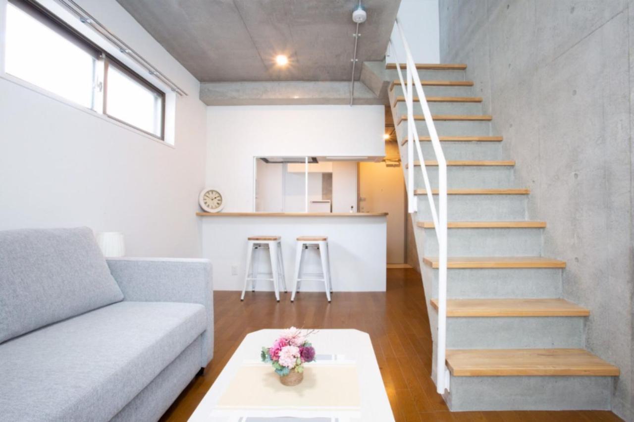 Laffitte Hirai Condominium Hotel Tokio Buitenkant foto